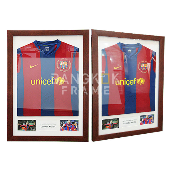 กรอบรูปเสื้อบอลโชว์ลายเซ็นนักเตะ